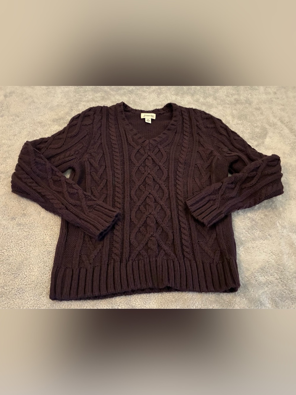 St John’s Bay Women’s Cable Knit V-Neck Sweater in Dark Brown Size Medium Petite